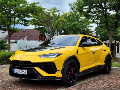2024 Lamborghini Urus