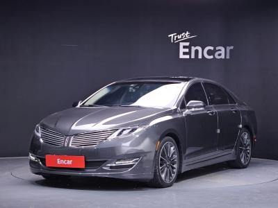 2016 Lincoln MKZ
