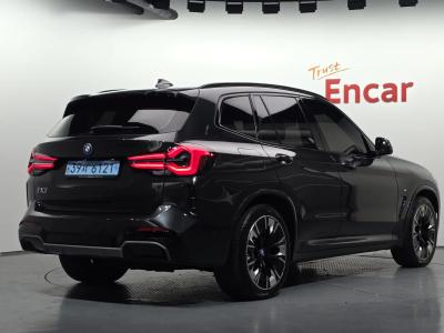 2024 BMW iX3
