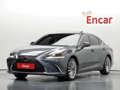 2021 Lexus ES