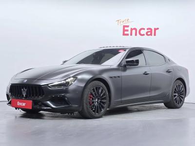 2016 Maserati Ghibli