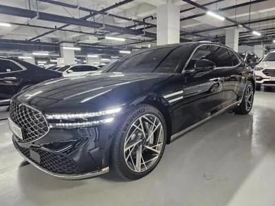 2023 Genesis G90