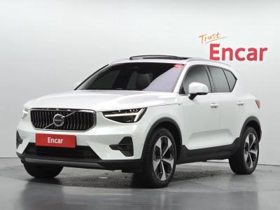 2024 Volvo XC40
