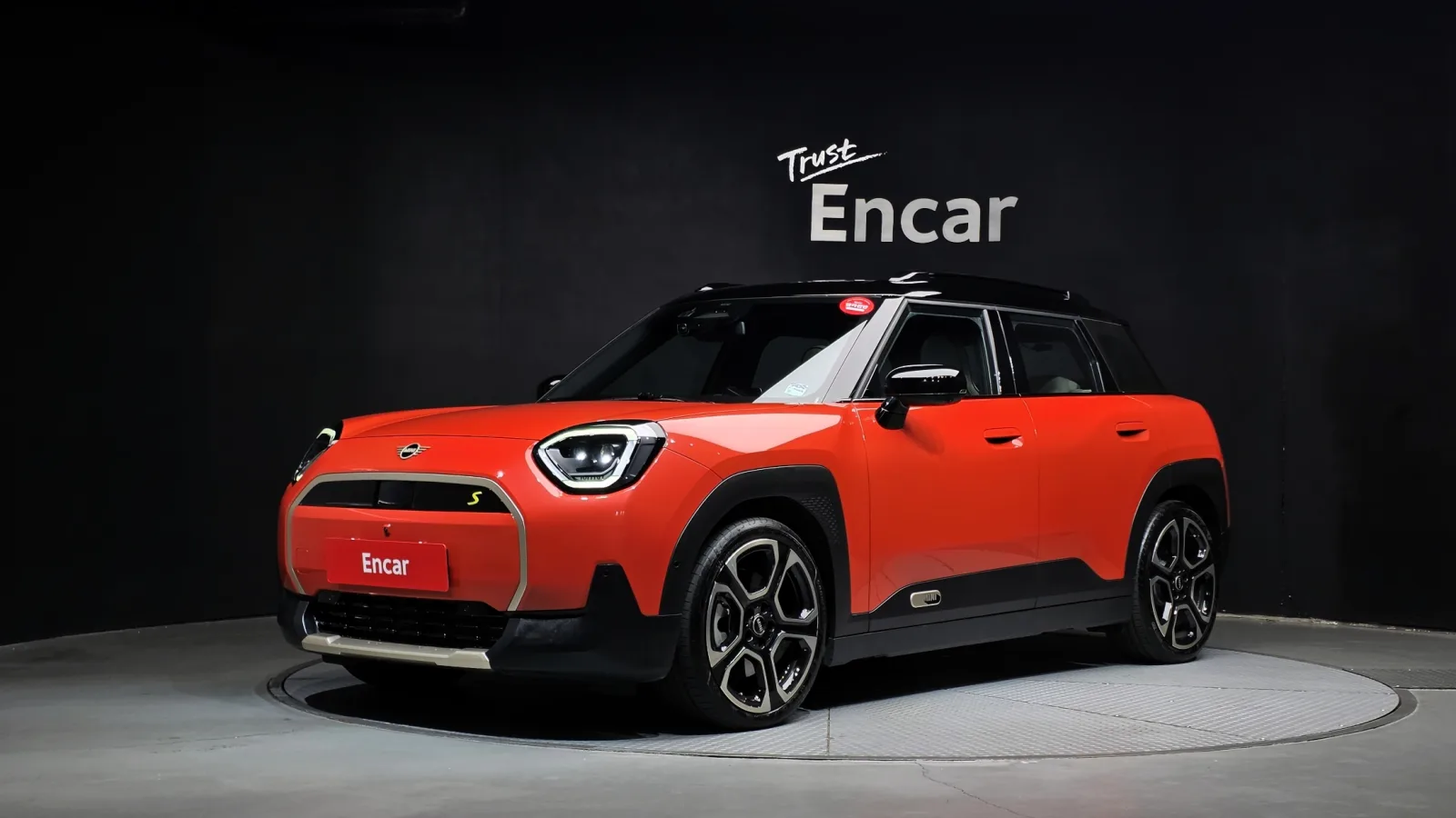 2025 MINI Aceman