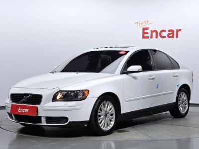 2005 Volvo S40