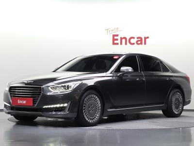 2018 Genesis EQ900