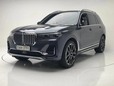 2022 BMW X7
