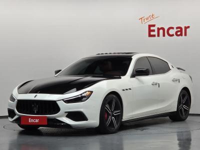 2014 Maserati Ghibli