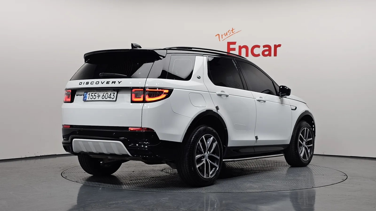 2025 Land Rover Discovery Sport