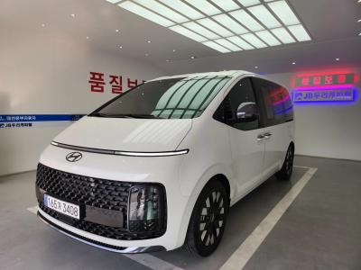 2025 Hyundai Staria