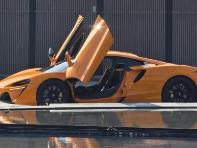 2023 McLaren Artura