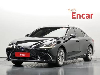 2020 Lexus ES