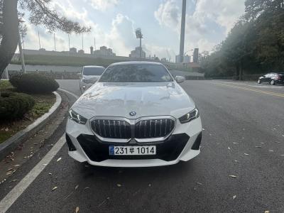 2025 BMW 5-Series