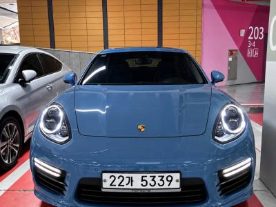 2014 Porsche Panamera