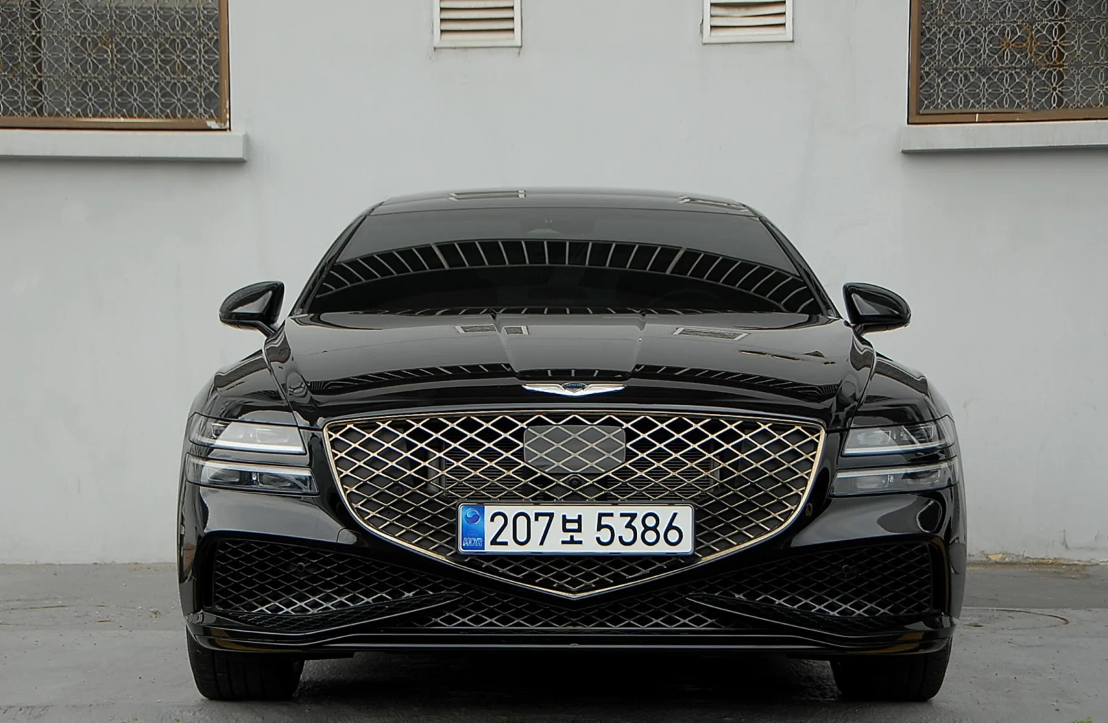 2023 Genesis G80