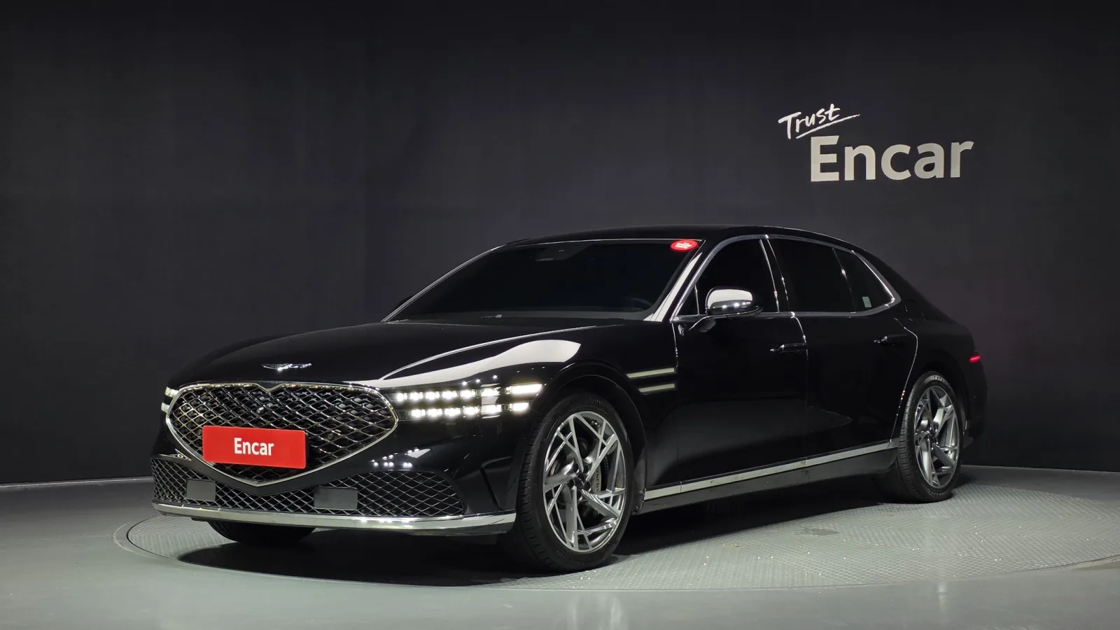 2022 Genesis G90