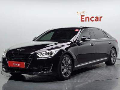 2018 Genesis EQ900