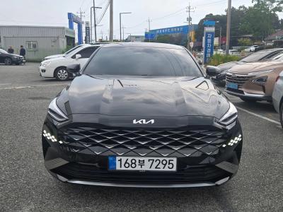 2022 Kia K8