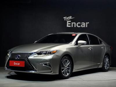 2017 Lexus ES