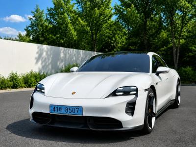 2023 Porsche Taycan