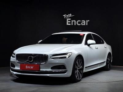2021 Volvo S90