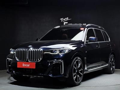 2021 BMW X7