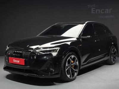 Audi e-tron 2022