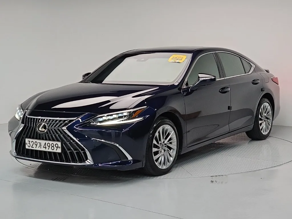 2023 Lexus ES