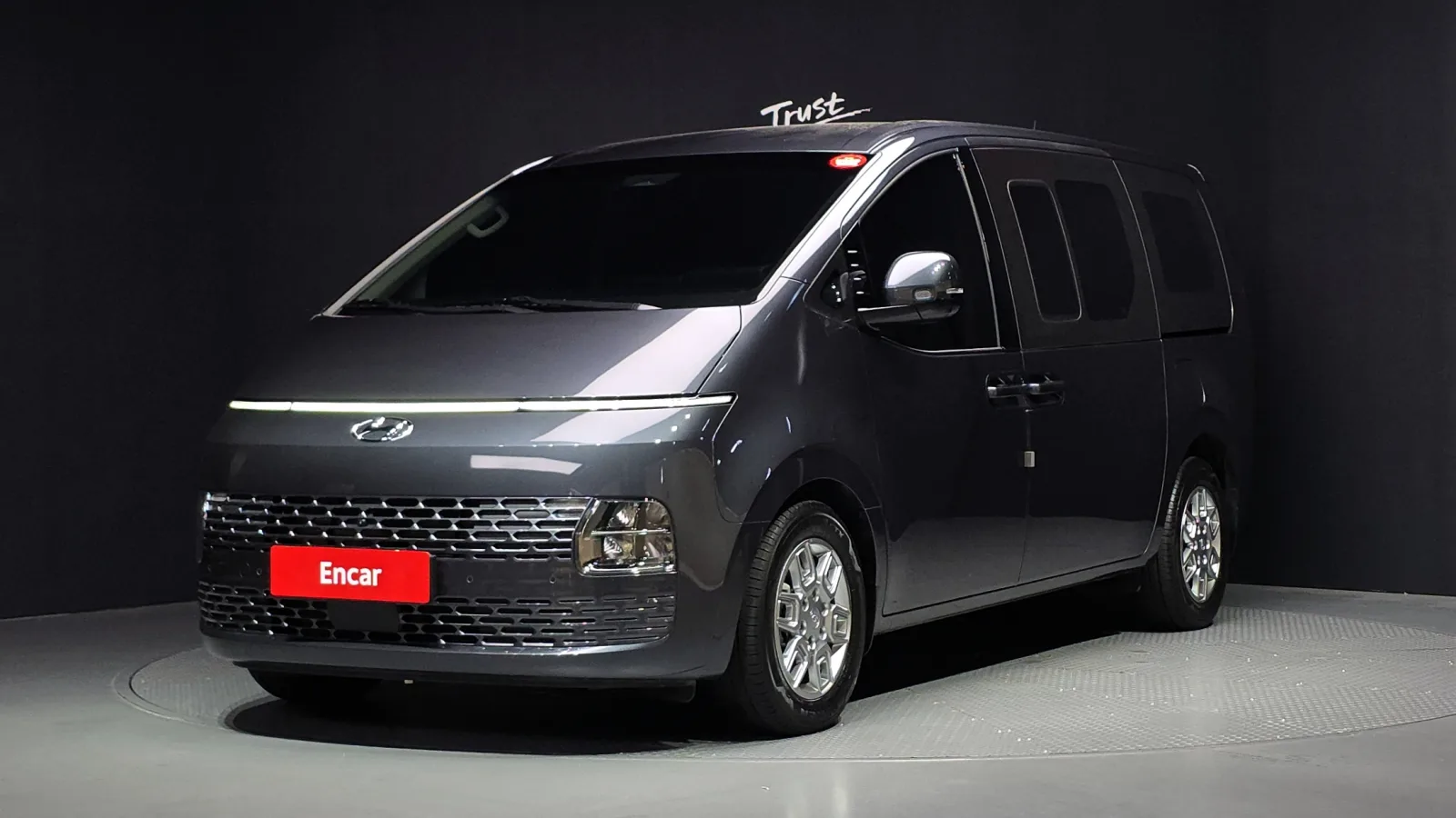 2022 Hyundai Staria