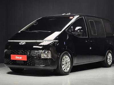 2025 Hyundai Staria
