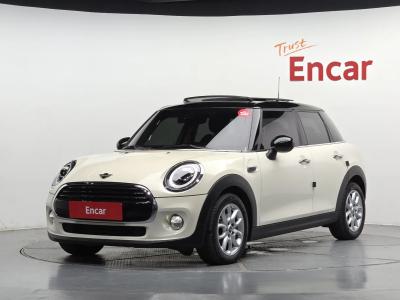 2019 MINI Cooper