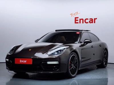 2019 Porsche Panamera