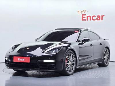 2019 Porsche Panamera