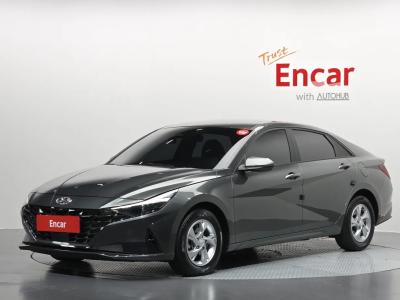 Hyundai Elantra 2023