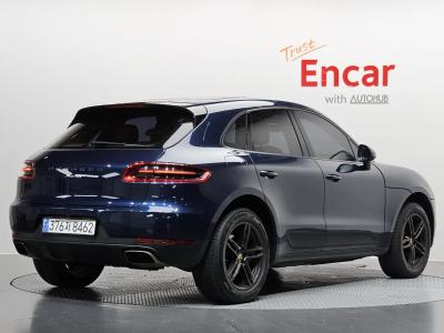 2015 Porsche Macan