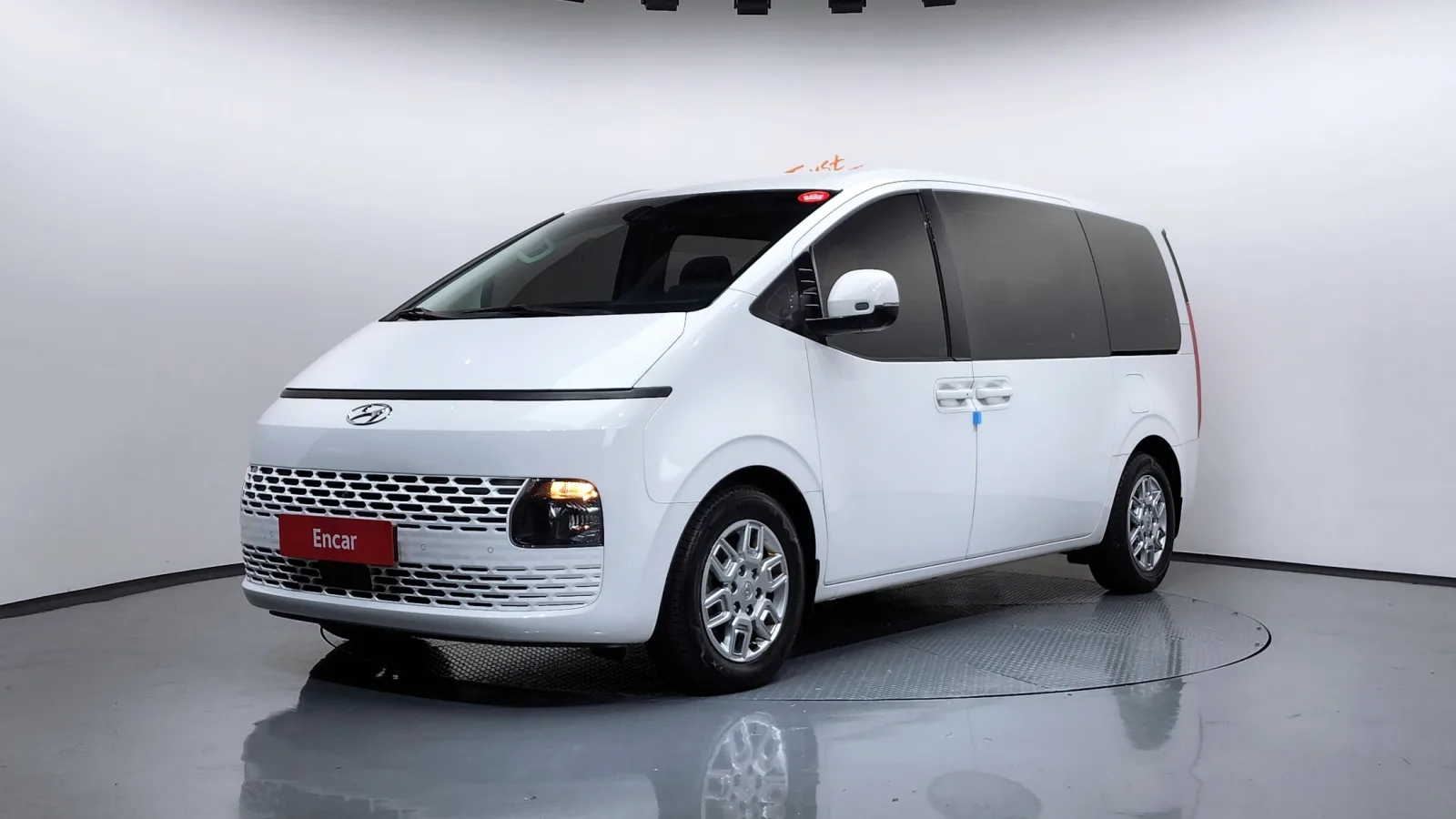2023 Hyundai Staria