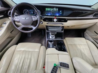 2016 Genesis EQ900