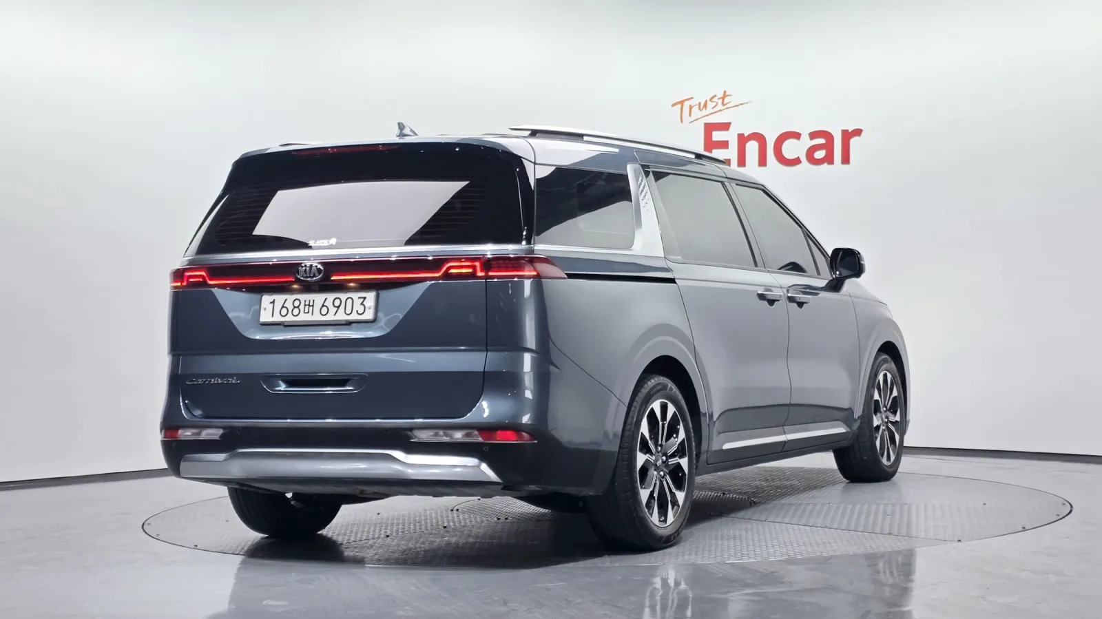 2021 Kia Carnival