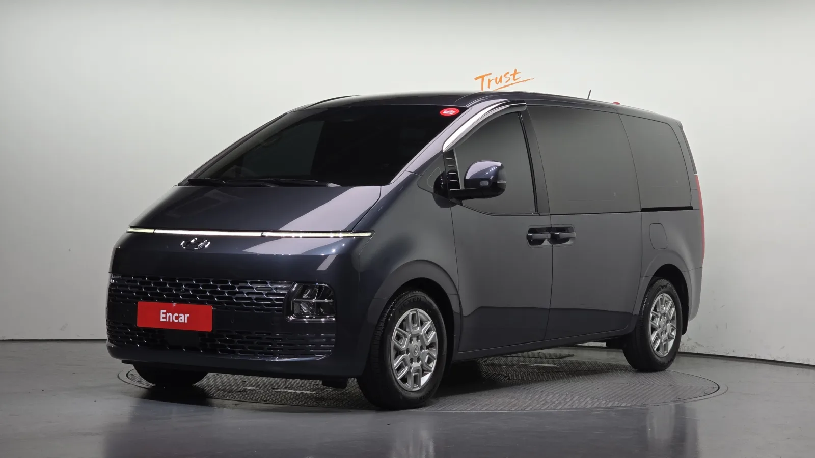 2024 Hyundai Staria