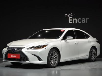 2021 Lexus ES