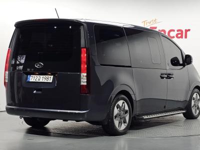 2024 Hyundai Staria
