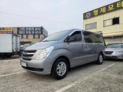 2016 Hyundai Starex