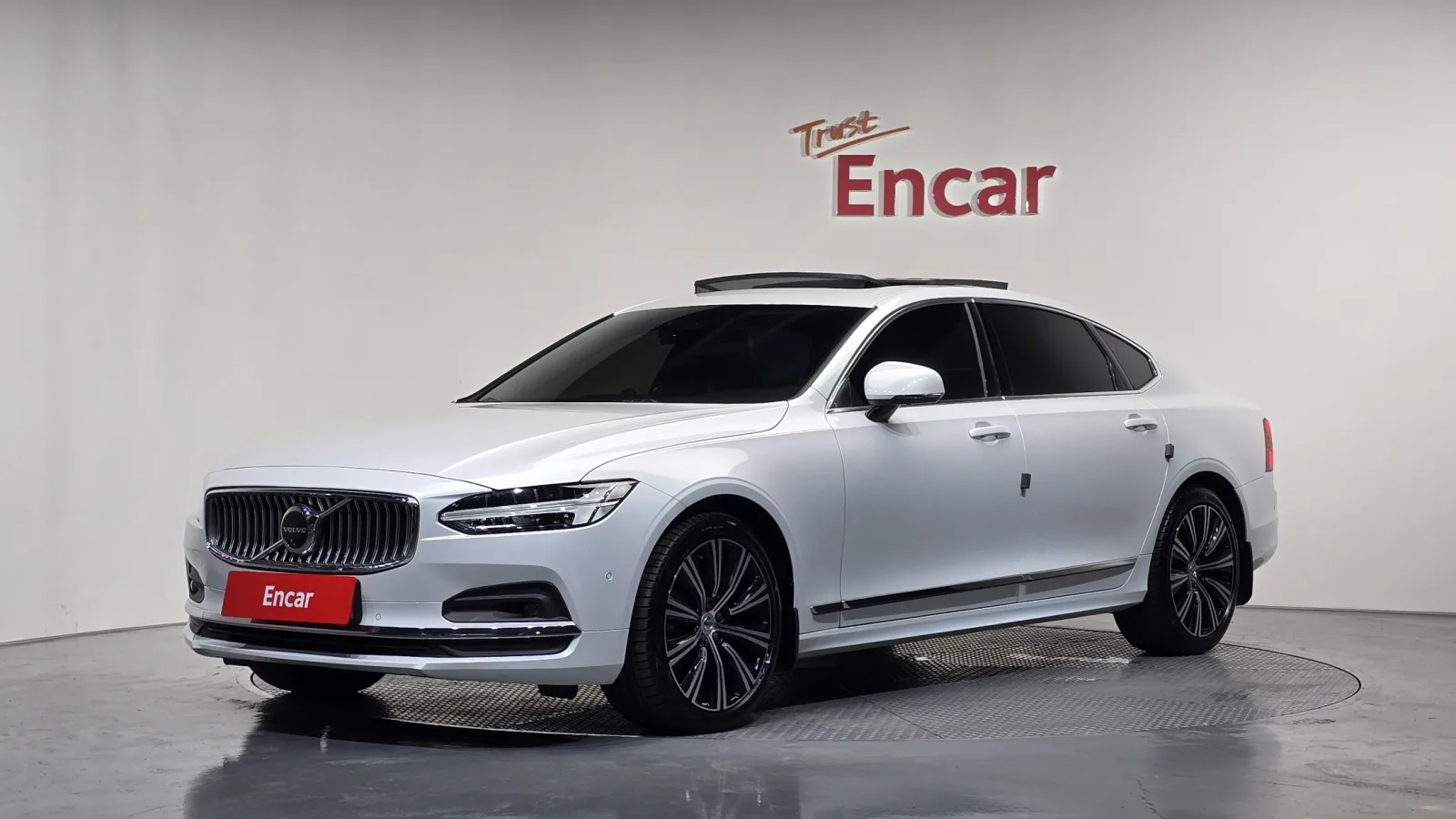 2025 Volvo S90