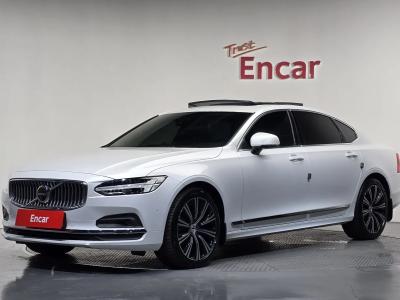 2025 Volvo S90