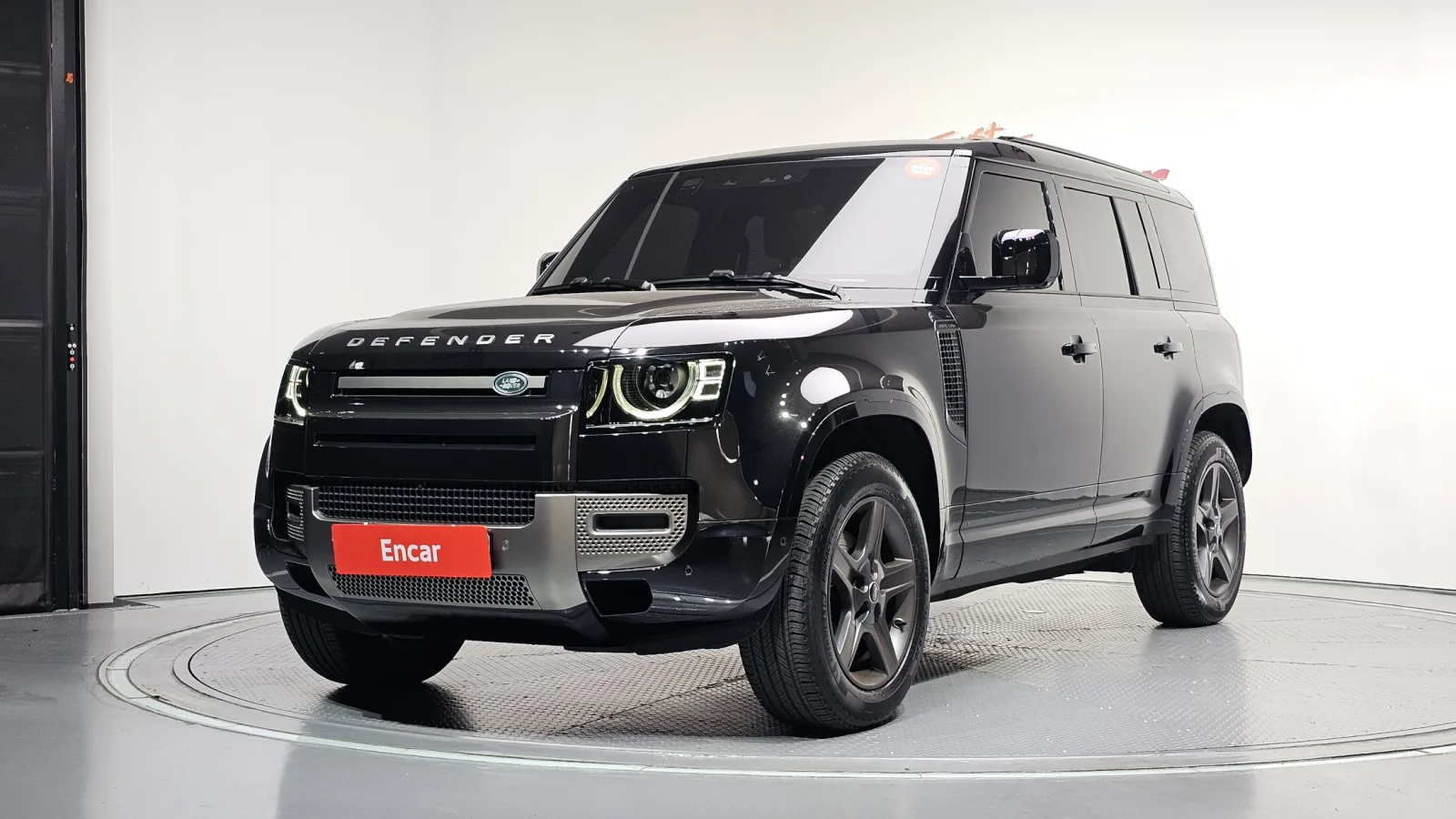2025 Land Rover Defender
