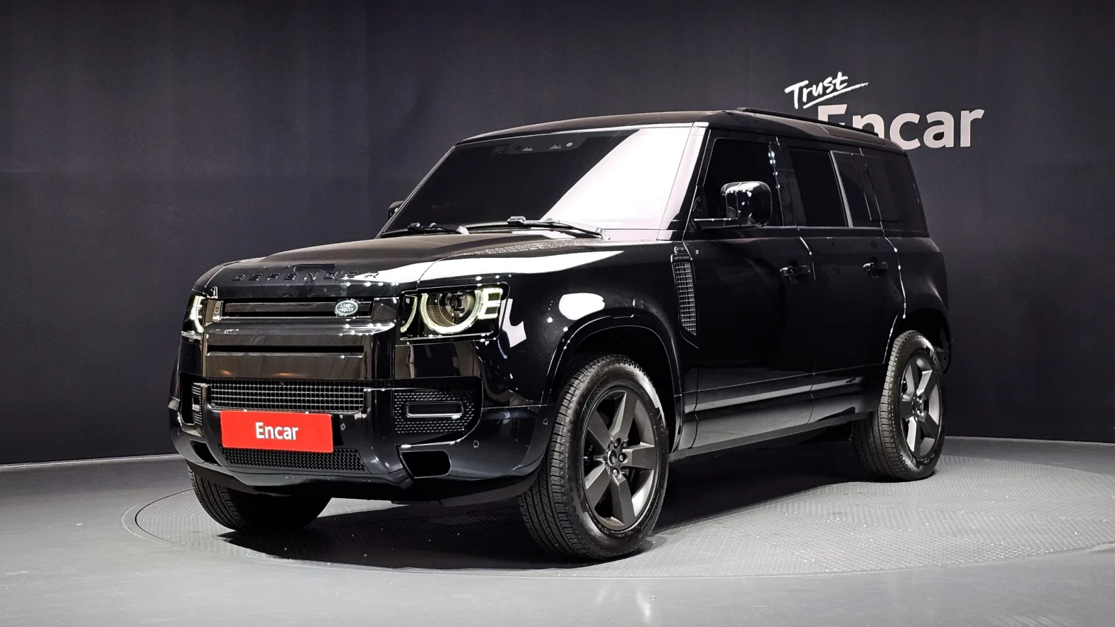 2025 Land Rover Defender