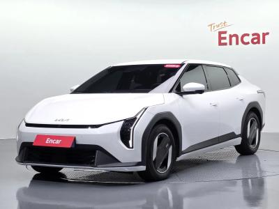 2026 Kia EV4