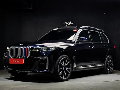 2021 BMW X7