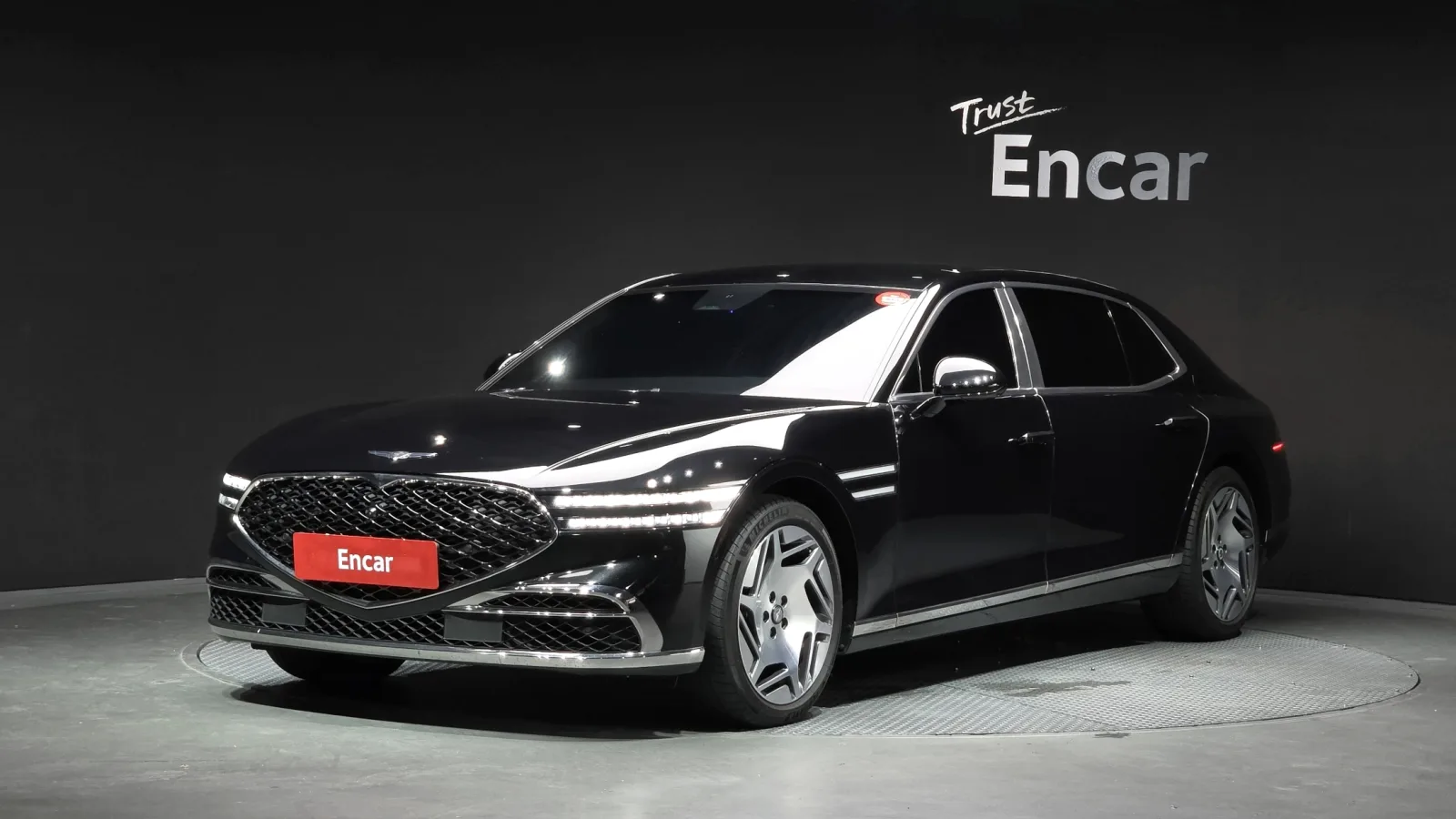 2022 Genesis G90