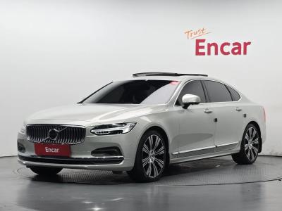 2021 Volvo S90